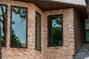 Top Vinyl Window Manufacturers: Brands, Comparisons, and FAQs