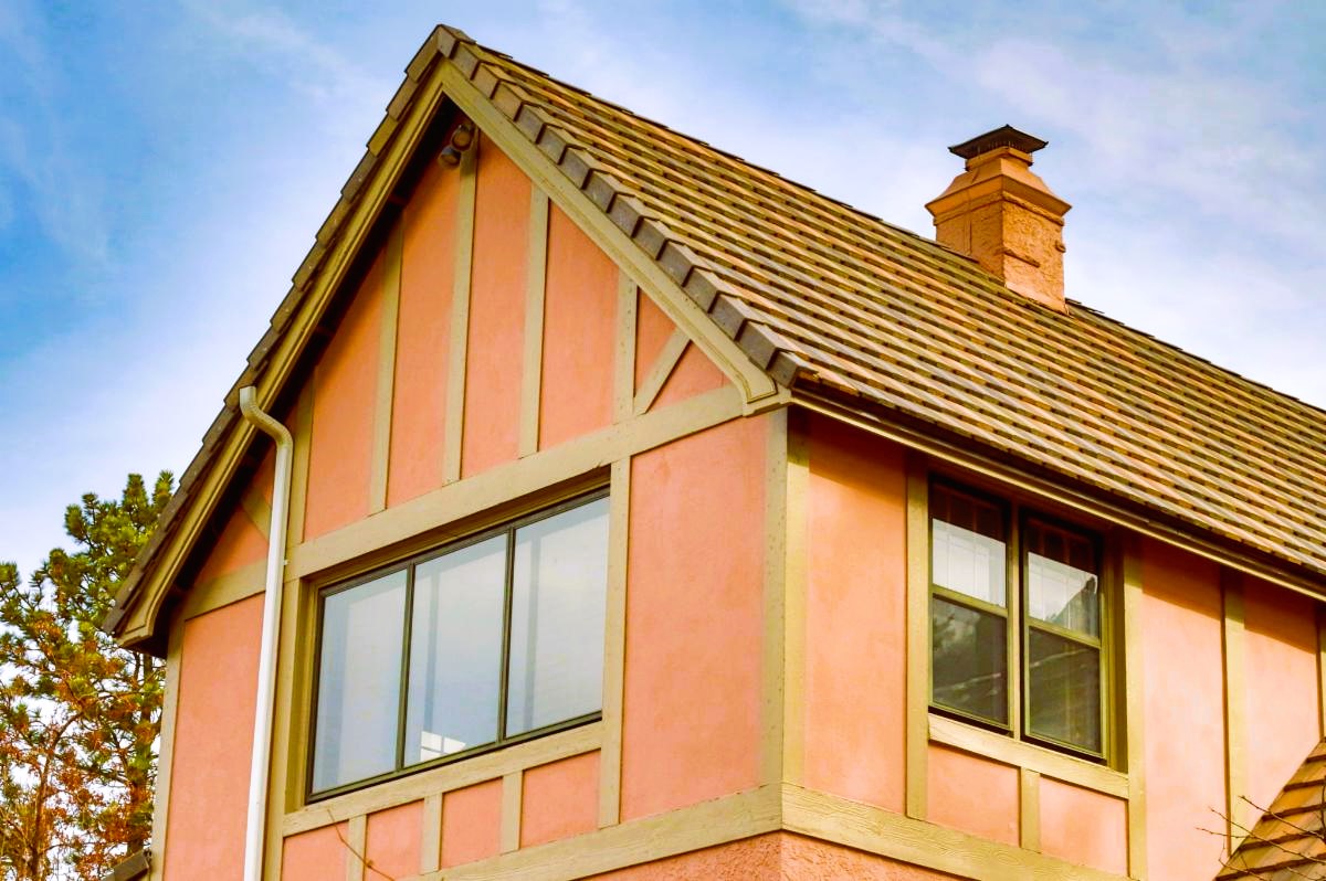 Selecting the Right Roofing Material for Your Home or Building